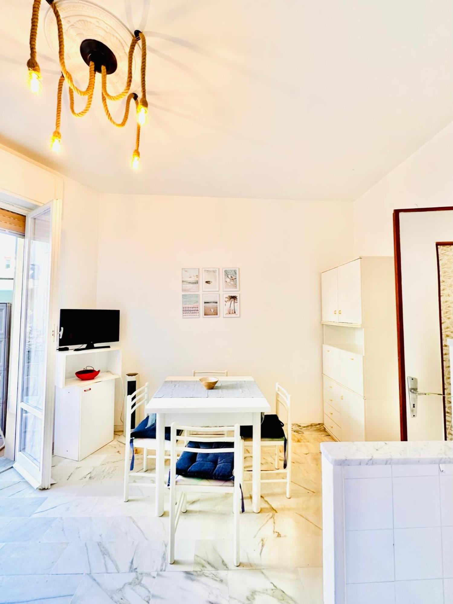 Hostdomus - Cozy Corner Near The Sea Daire Finale Ligure Dış mekan fotoğraf